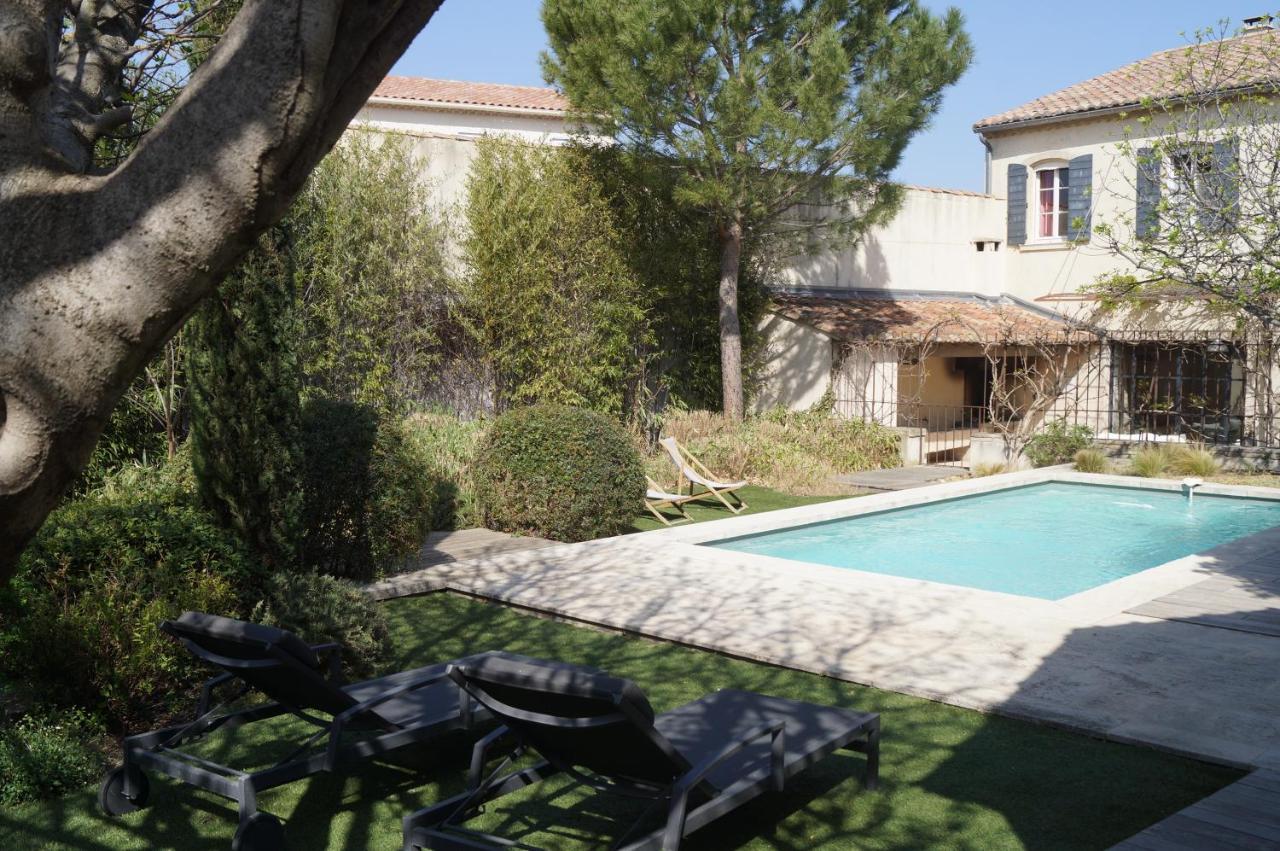 Domaine De La Girafe Bed and Breakfast Eyragues Exteriör bild