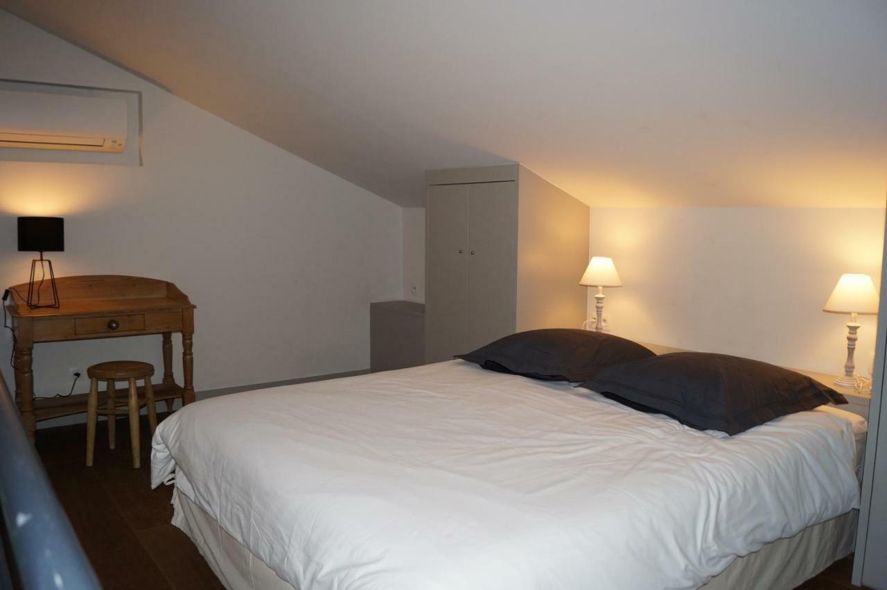 Domaine De La Girafe Bed and Breakfast Eyragues Exteriör bild